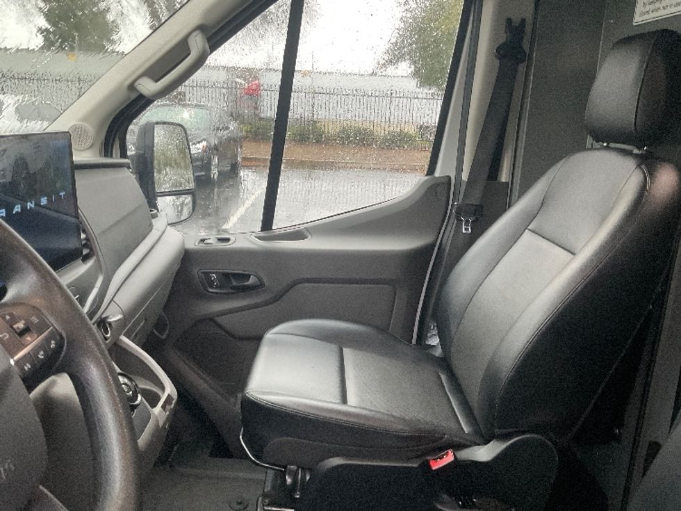 Cargo Van (Panel Van)-Alternative Fuel Trucks & Tractors-Ford-2022-TRAN350E-Sacramento-CA-16,541\n\t\tmiles-$ 40,000 - Image 19