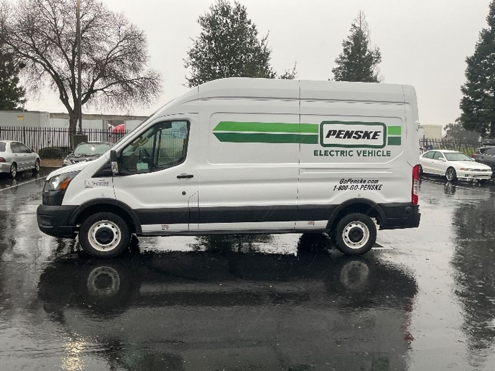 Cargo Van (Panel Van)-Alternative Fuel Trucks & Tractors-Ford-2022-TRAN350E-Sacramento-CA-16,541\n\t\tmiles-$ 40,000 - Image 4