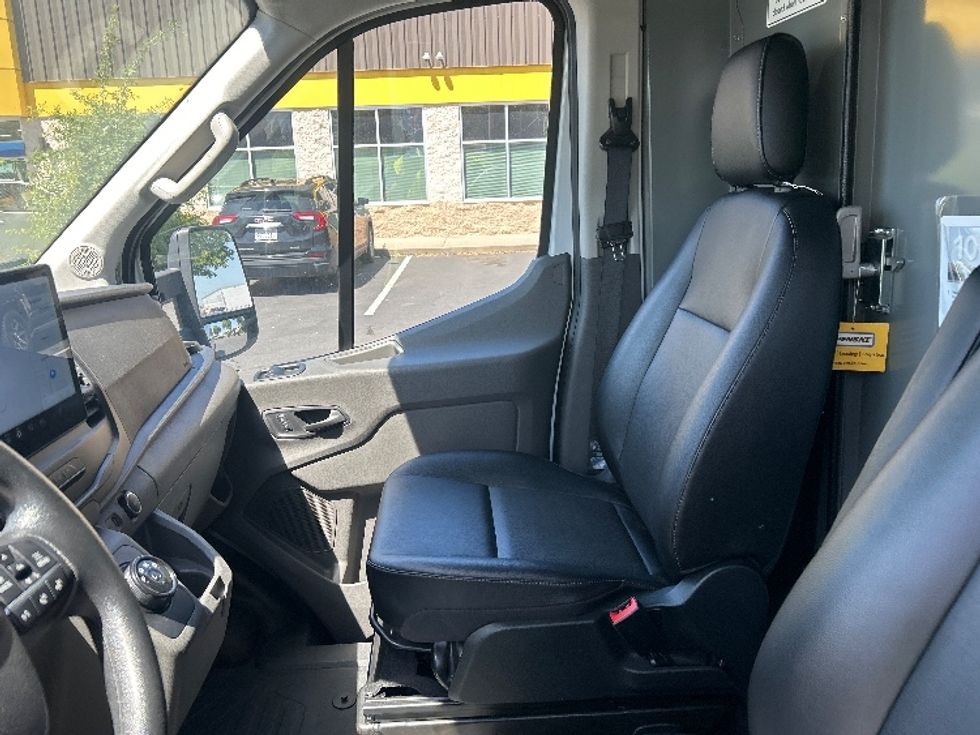 Cargo Van (Panel Van)-Alternative Fuel Trucks & Tractors-Ford-2022-TRAN350E-Sacramento-CA-6,756\n\t\tmiles-$ 40,750 - Image 16