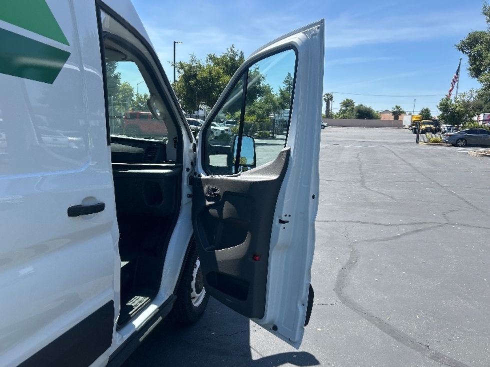 Cargo Van (Panel Van)-Alternative Fuel Trucks & Tractors-Ford-2022-TRAN350E-Sacramento-CA-6,756\n\t\tmiles-$ 40,750 - Image 17