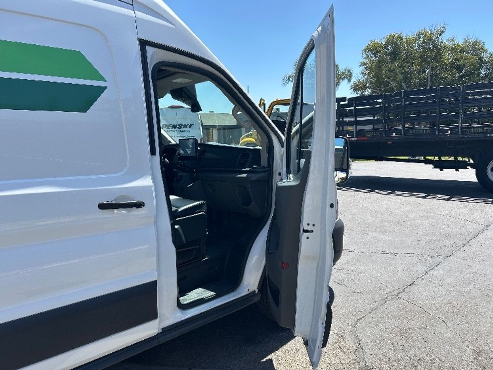 Cargo Van (Panel Van)-Alternative Fuel Trucks & Tractors-Ford-2022-TRAN350E-San Diego-CA-37,834\n\t\tmiles-$ 38,500 - Image 17