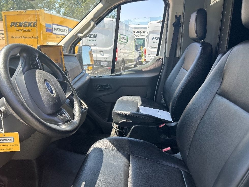 Cargo Van (Panel Van)-Alternative Fuel Trucks & Tractors-Ford-2022-TRAN350E-San Diego-CA-38,020\n\t\tmiles-$ 38,500 - Image 19