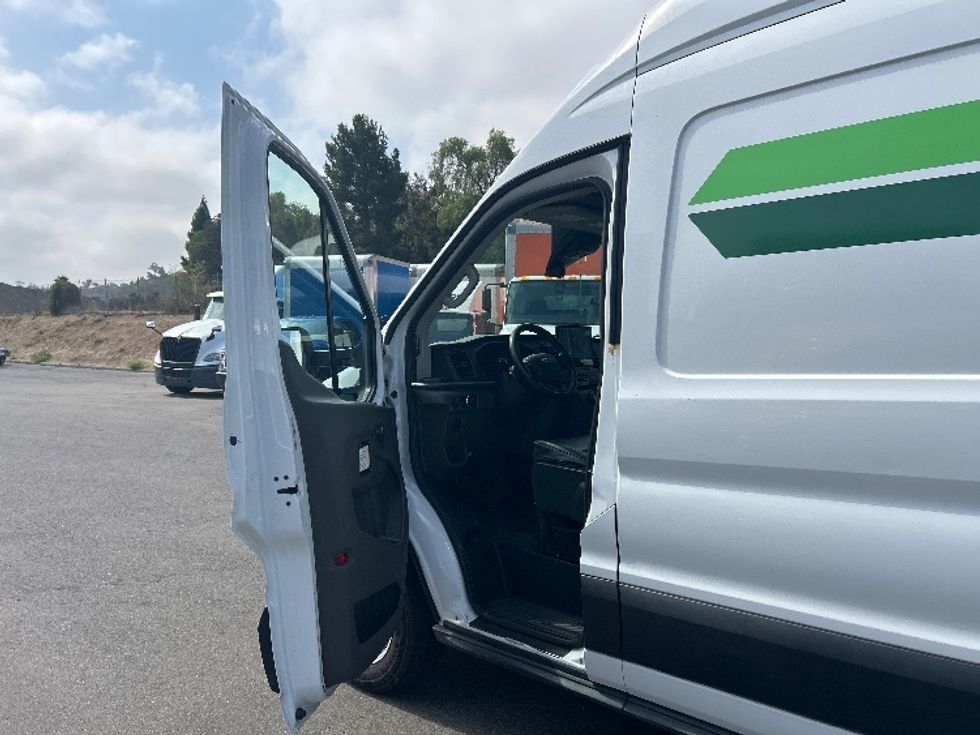 Cargo Van (Panel Van)-Alternative Fuel Trucks & Tractors-Ford-2022-TRAN350E-San Diego-CA-59,209\n\t\tmiles-$ 32,750 - Image 16