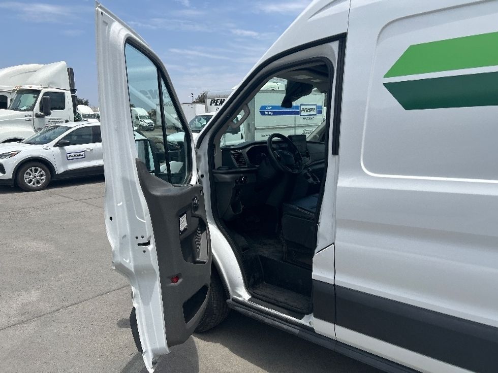 Cargo Van (Panel Van)-Alternative Fuel Trucks & Tractors-Ford-2022-TRAN350E-San Marcos-CA-63,435\n\t\tmiles-$ 32,750 - Image 16