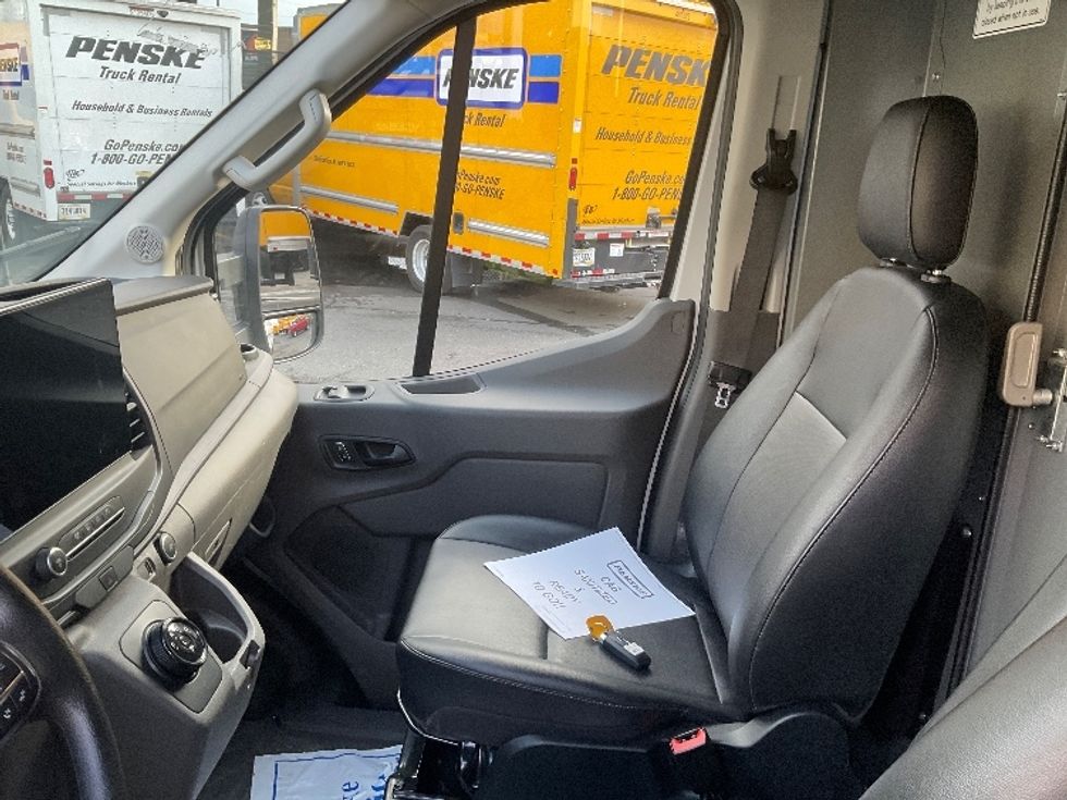 Cargo Van (Panel Van)-Alternative Fuel Trucks & Tractors-Ford-2022-TRAN350E-Seattle-WA-11,971\n\t\tmiles-$ 40,000 - Image 16