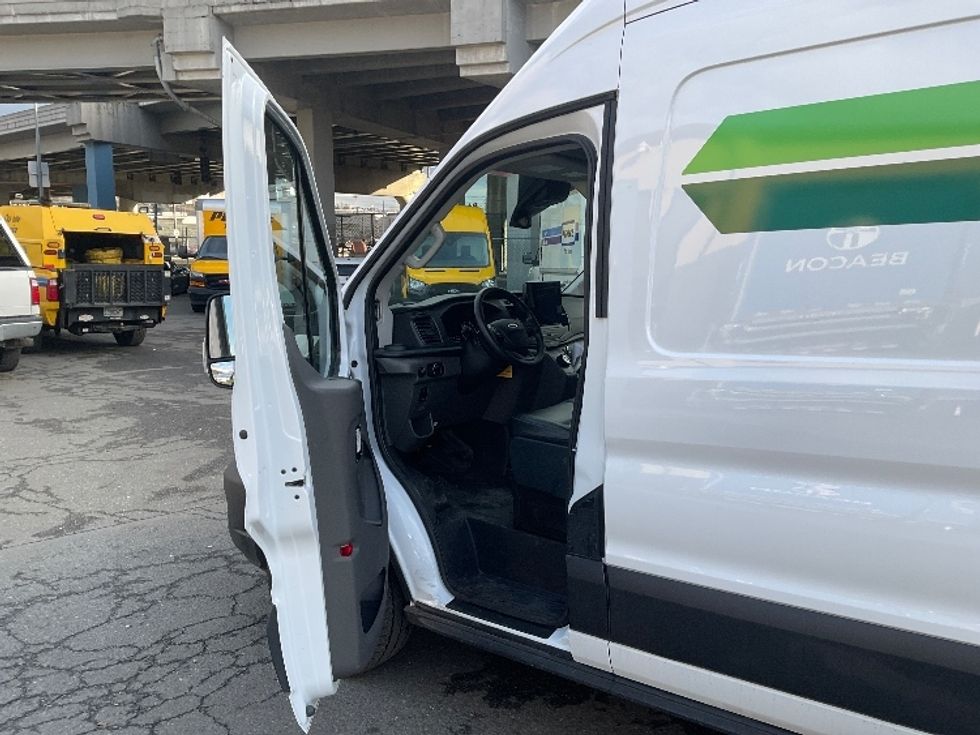 Cargo Van (Panel Van)-Alternative Fuel Trucks & Tractors-Ford-2022-TRAN350E-Seattle-WA-11,971\n\t\tmiles-$ 40,000 - Image 17