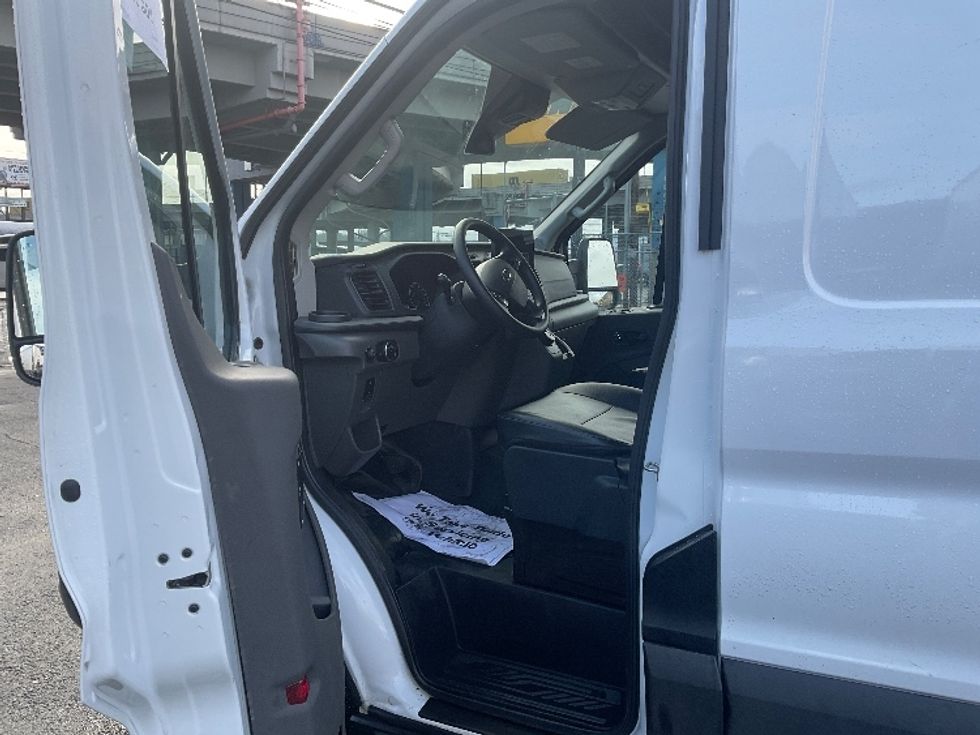 Cargo Van (Panel Van)-Alternative Fuel Trucks & Tractors-Ford-2022-TRAN350E-Seattle-WA-14,523\n\t\tmiles-$ 40,000 - Image 16
