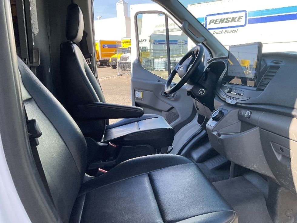 Cargo Van (Panel Van)-Alternative Fuel Trucks & Tractors-Ford-2022-TRAN350E-Seattle-WA-20,312\n\t\tmiles-$ 35,000 - Image 22