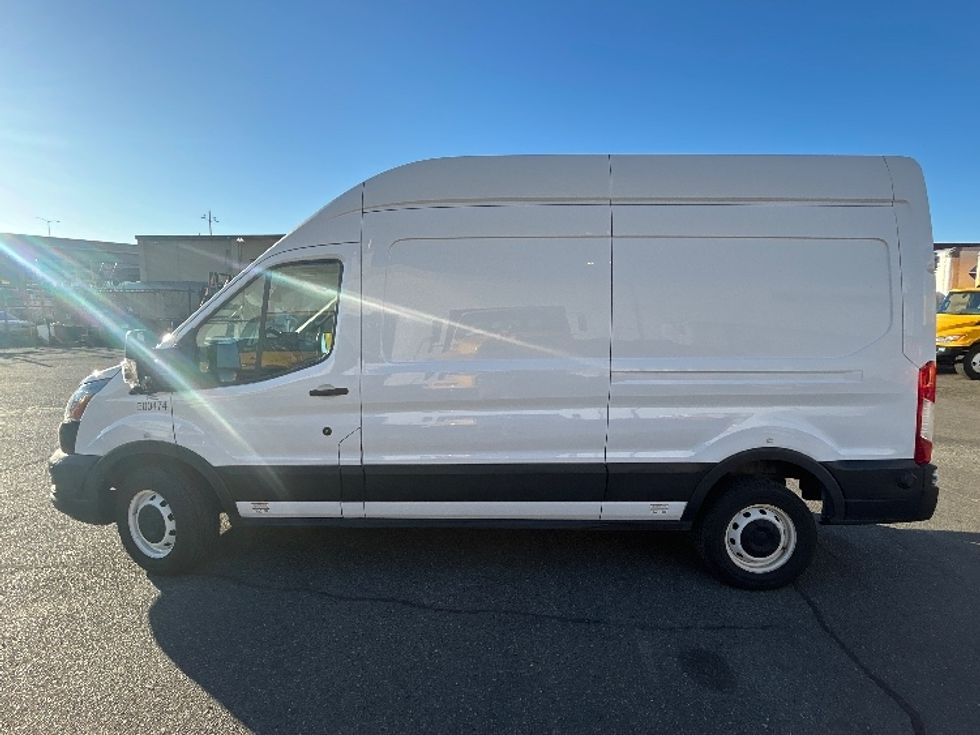 Cargo Van (Panel Van)-Alternative Fuel Trucks & Tractors-Ford-2022-TRAN350E-Seattle-WA-25,898\n\t\tmiles-$ 26,750 - Image 4