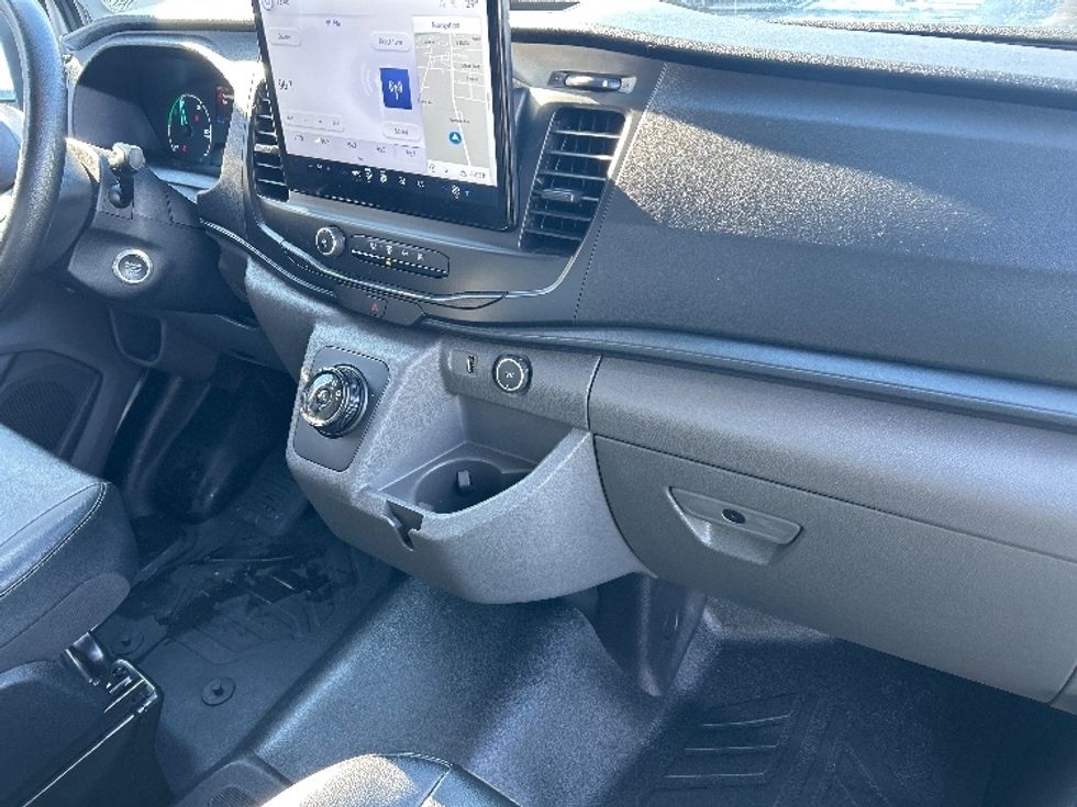 Cargo Van (Panel Van)-Alternative Fuel Trucks & Tractors-Ford-2022-TRAN350E-Sparks-NV-7,476\n\t\tmiles-$ 43,000 - Image 22
