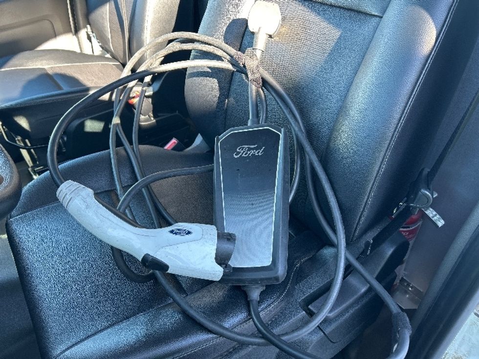 Cargo Van (Panel Van)-Alternative Fuel Trucks & Tractors-Ford-2022-TRAN350E-Sparks-NV-7,476\n\t\tmiles-$ 43,000 - Image 25