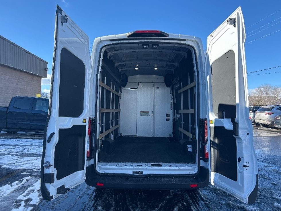 Cargo Van (Panel Van)-Alternative Fuel Trucks & Tractors-Ford-2022-TRAN350E-Sparks-NV-7,476\n\t\tmiles-$ 43,000 - Image 8