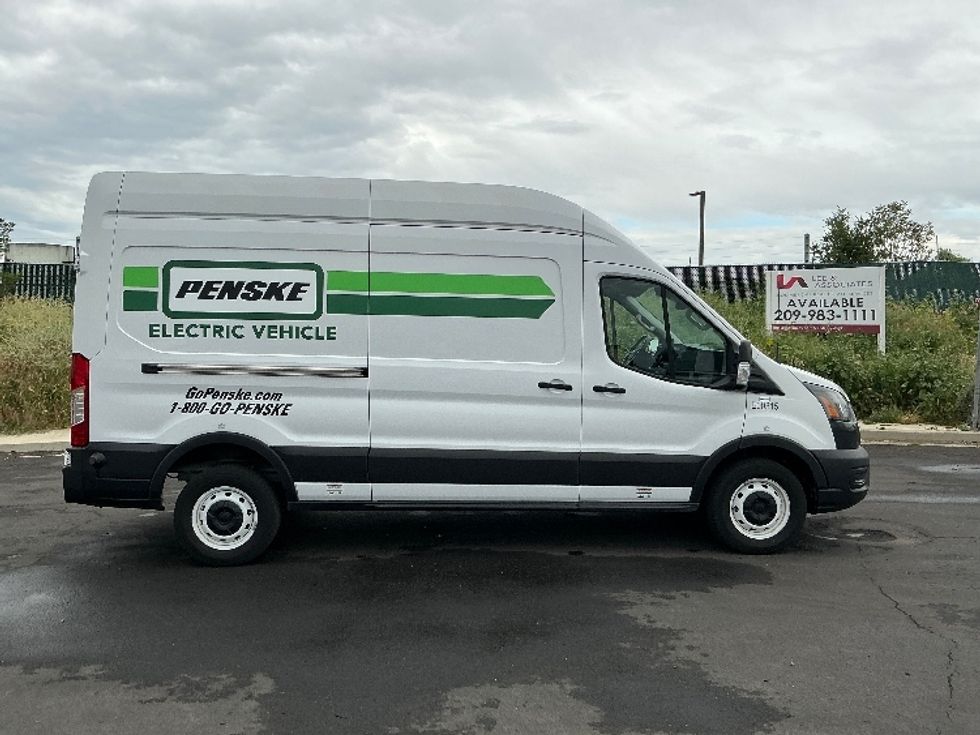 Cargo Van (Panel Van)-Alternative Fuel Trucks & Tractors-Ford-2022-TRAN350E-Stockton-CA-11,065\n\t\tmiles-$ 39,750 - Image 14