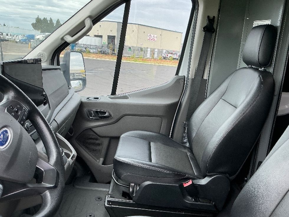 Cargo Van (Panel Van)-Alternative Fuel Trucks & Tractors-Ford-2022-TRAN350E-Stockton-CA-11,065\n\t\tmiles-$ 39,750 - Image 18