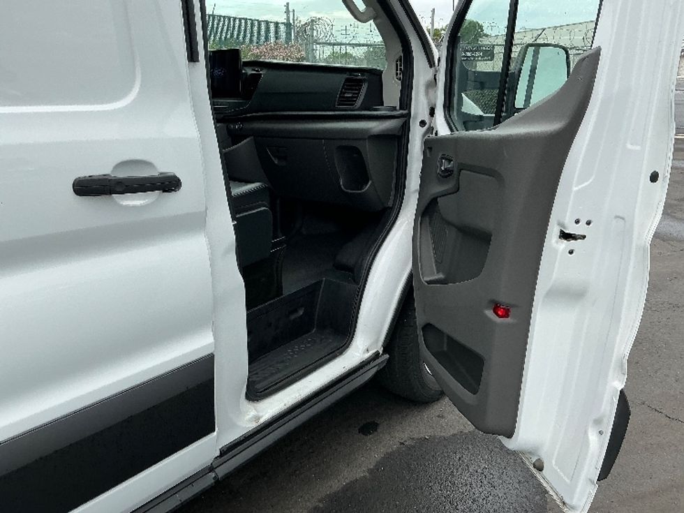 Cargo Van (Panel Van)-Alternative Fuel Trucks & Tractors-Ford-2022-TRAN350E-Stockton-CA-11,065\n\t\tmiles-$ 39,750 - Image 19
