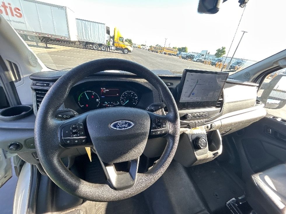 Cargo Van (Panel Van)-Alternative Fuel Trucks & Tractors-Ford-2022-TRAN350E-Stockton-CA-7,477\n\t\tmiles-$ 40,750 - Image 17