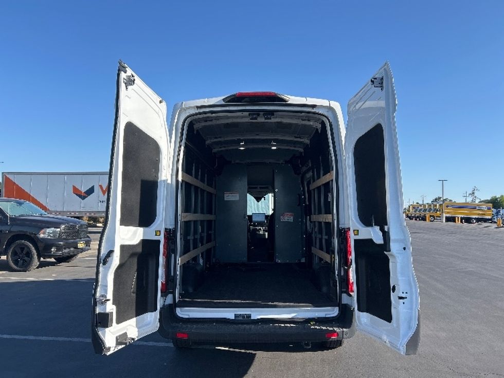 Cargo Van (Panel Van)-Alternative Fuel Trucks & Tractors-Ford-2022-TRAN350E-Stockton-CA-7,477\n\t\tmiles-$ 40,750 - Image 8