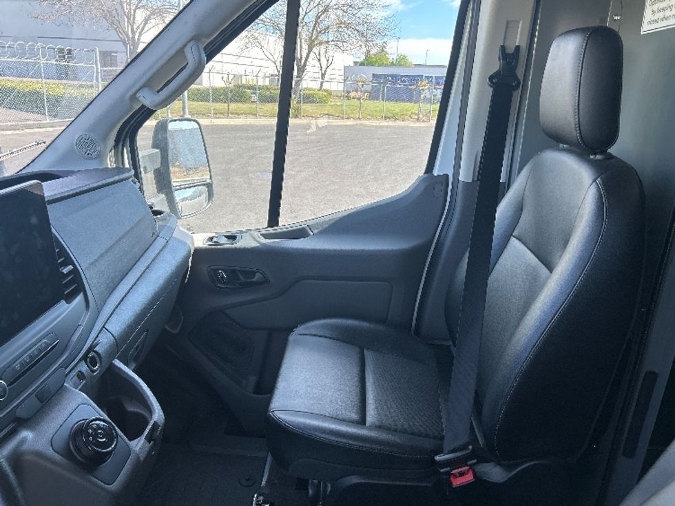 Cargo Van (Panel Van)-Alternative Fuel Trucks & Tractors-Ford-2022-TRAN350E-Stockton-CA-7,612\n\t\tmiles-$ 40,000 - Image 19