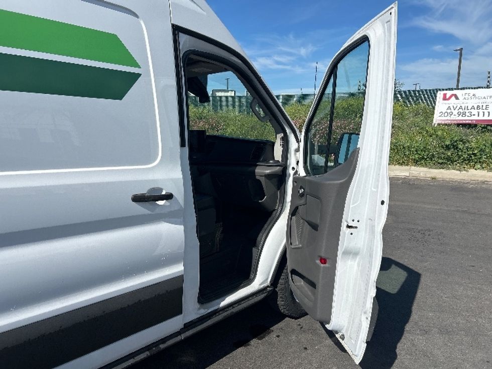 Cargo Van (Panel Van)-Alternative Fuel Trucks & Tractors-Ford-2022-TRAN350E-Stockton-CA-7,612\n\t\tmiles-$ 40,000 - Image 20
