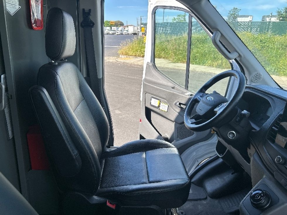 Cargo Van (Panel Van)-Alternative Fuel Trucks & Tractors-Ford-2022-TRAN350E-Stockton-CA-7,612\n\t\tmiles-$ 40,000 - Image 22