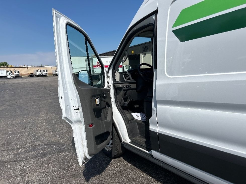 Cargo Van (Panel Van)-Alternative Fuel Trucks & Tractors-Ford-2022-TRAN350E-Sturtevant-WI-20,470\n\t\tmiles-$ 30,750 - Image 15