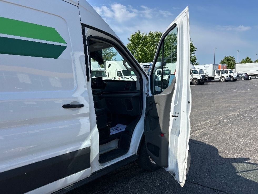 Cargo Van (Panel Van)-Alternative Fuel Trucks & Tractors-Ford-2022-TRAN350E-Sturtevant-WI-20,470\n\t\tmiles-$ 30,750 - Image 19