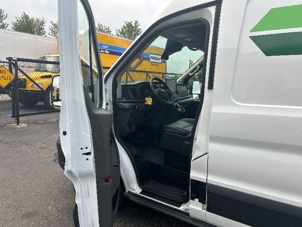 Cargo Van (Panel Van)-Alternative Fuel Trucks & Tractors-Ford-2022-TRAN350E-Sturtevant-WI-28,657\n\t\tmiles-$ 39,750 - Image 16