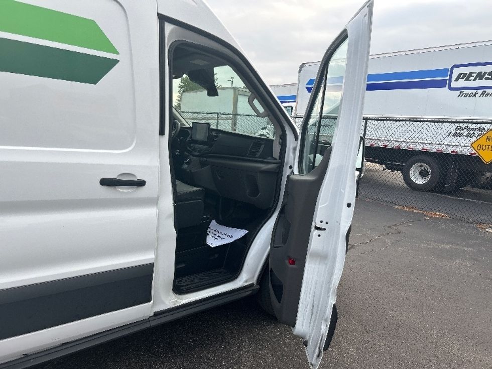 Cargo Van (Panel Van)-Alternative Fuel Trucks & Tractors-Ford-2022-TRAN350E-Sturtevant-WI-28,657\n\t\tmiles-$ 39,750 - Image 20