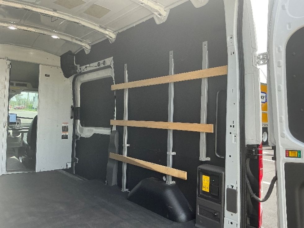 Cargo Van (Panel Van)-Alternative Fuel Trucks & Tractors-Ford-2022-TRAN350E-Sturtevant-WI-3,357\n\t\tmiles-$ 38,750 - Image 11