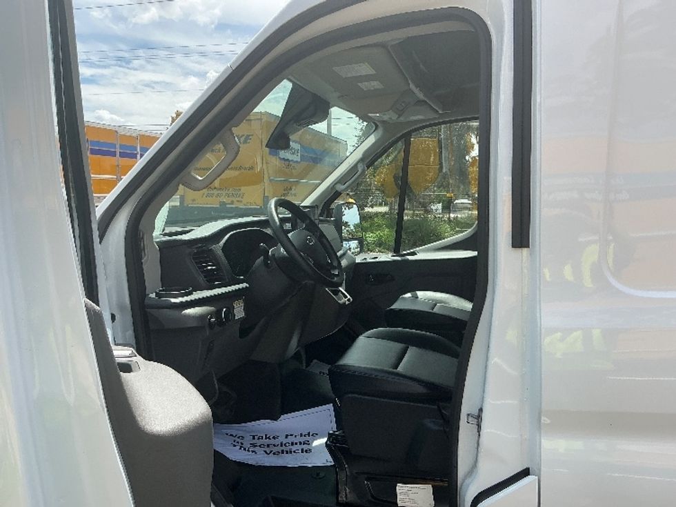 2022 Ford Transit photo 11