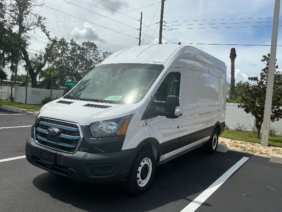2022 Ford Transit photo 2