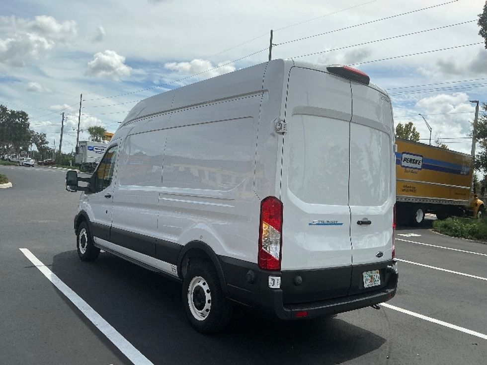 2022 Ford Transit photo 4
