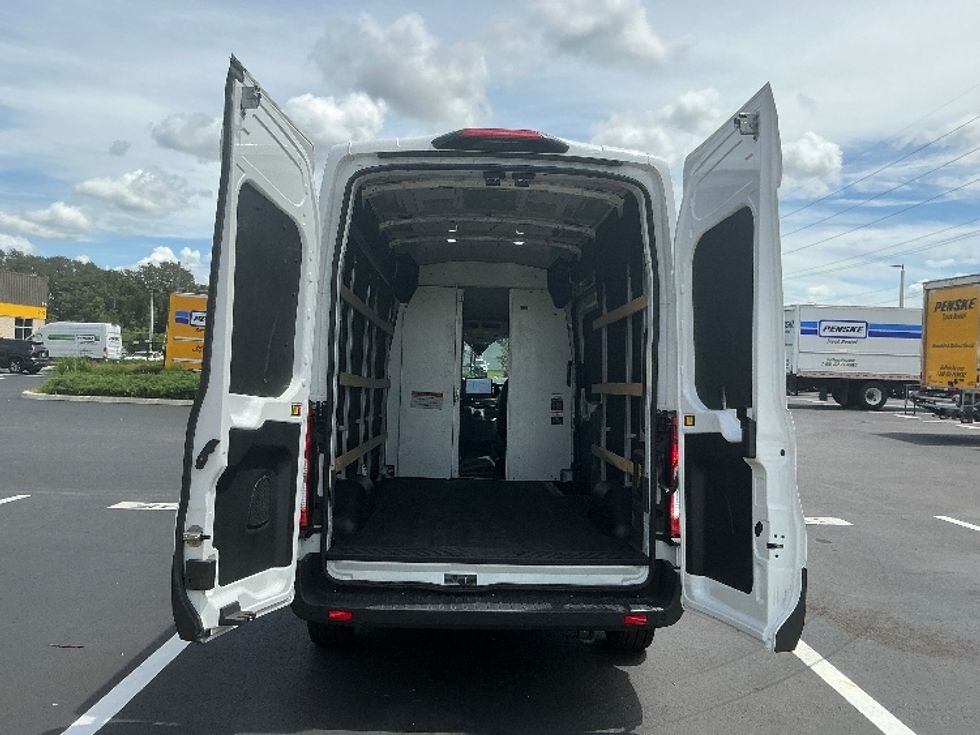 2022 Ford Transit photo 6