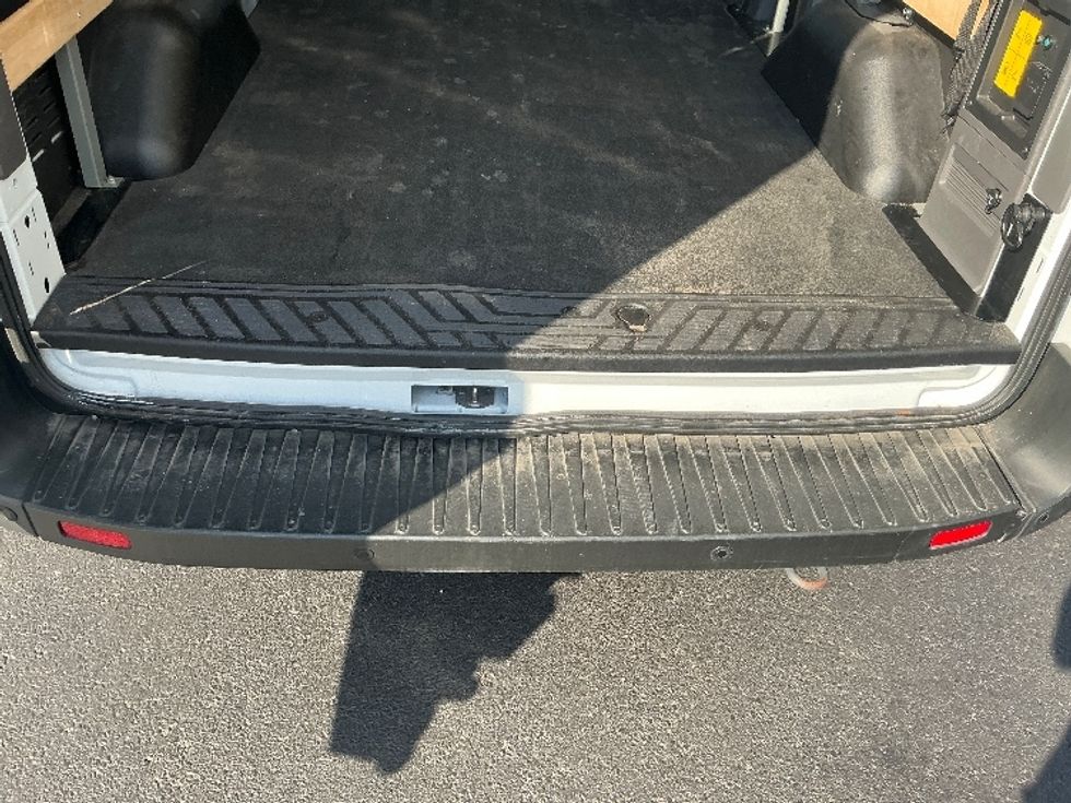 Cargo Van (Panel Van)-Alternative Fuel Trucks & Tractors-Ford-2022-TRAN350E-Tampa-FL-2,771\n\t\tmiles-$ 38,000 - Image 10