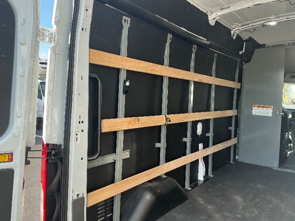 Cargo Van (Panel Van)-Alternative Fuel Trucks & Tractors-Ford-2022-TRAN350E-Tampa-FL-2,771\n\t\tmiles-$ 38,000 - Image 11