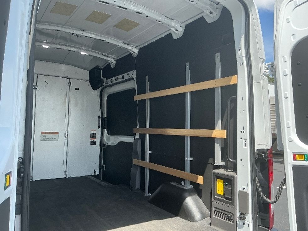 Cargo Van (Panel Van)-Alternative Fuel Trucks & Tractors-Ford-2022-TRAN350E-Tampa-FL-4,794\n\t\tmiles-$ 38,750 - Image 10