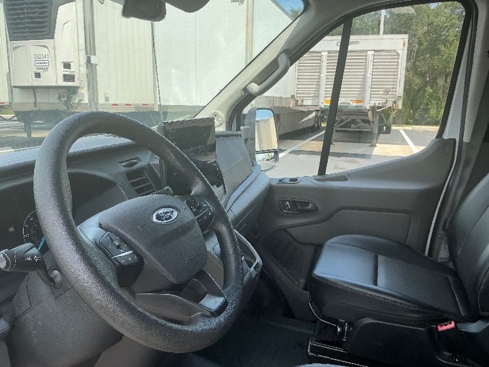 Cargo Van (Panel Van)-Alternative Fuel Trucks & Tractors-Ford-2022-TRAN350E-Tampa-FL-4,794\n\t\tmiles-$ 38,750 - Image 14