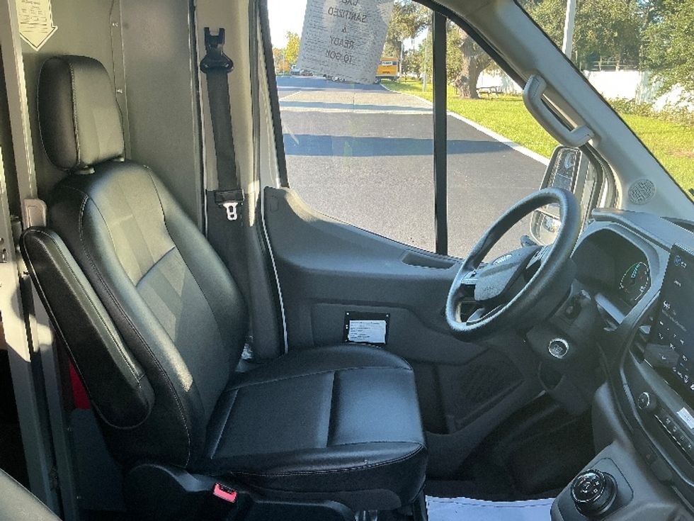 Cargo Van (Panel Van)-Alternative Fuel Trucks & Tractors-Ford-2022-TRAN350E-Tampa-FL-7,079\n\t\tmiles-$ 38,500 - Image 22