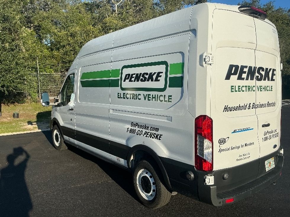 Cargo Van (Panel Van)-Alternative Fuel Trucks & Tractors-Ford-2022-TRAN350E-Tampa-FL-7,079\n\t\tmiles-$ 38,500 - Image 6