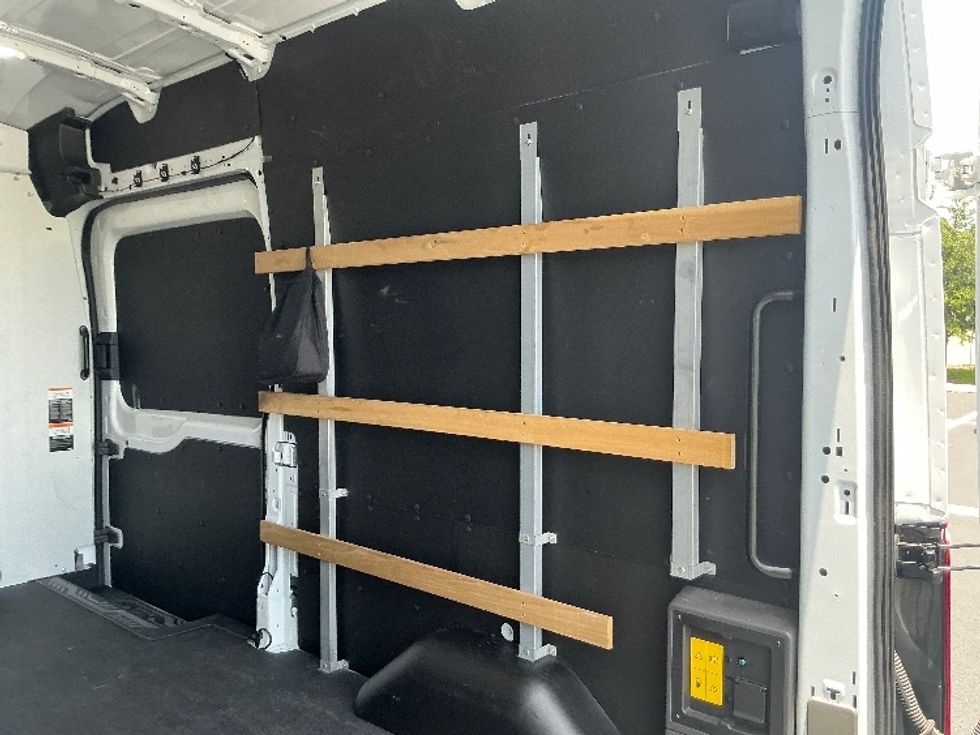 Cargo Van (Panel Van)-Alternative Fuel Trucks & Tractors-Ford-2022-TRAN350E-Tampa-FL-7,306\n\t\tmiles-$ 38,500 - Image 10