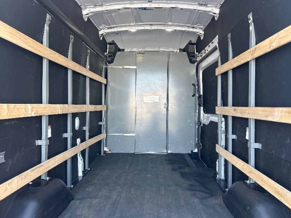Cargo Van (Panel Van)-Alternative Fuel Trucks & Tractors-Ford-2022-TRAN350E-Torrance-CA-15,453\n\t\tmiles-$ 38,000 - Image 9