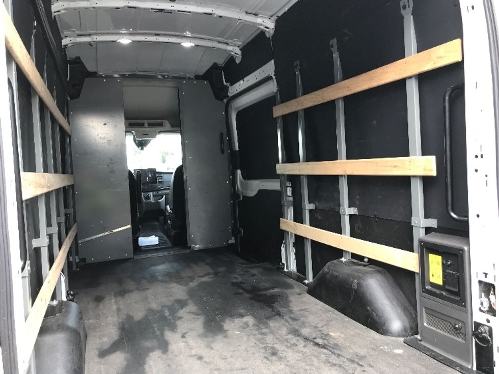 Cargo Van (Panel Van)-Alternative Fuel Trucks & Tractors-Ford-2022-TRAN350E-Torrance-CA-17,764\n\t\tmiles-$ 40,000 - Image 11