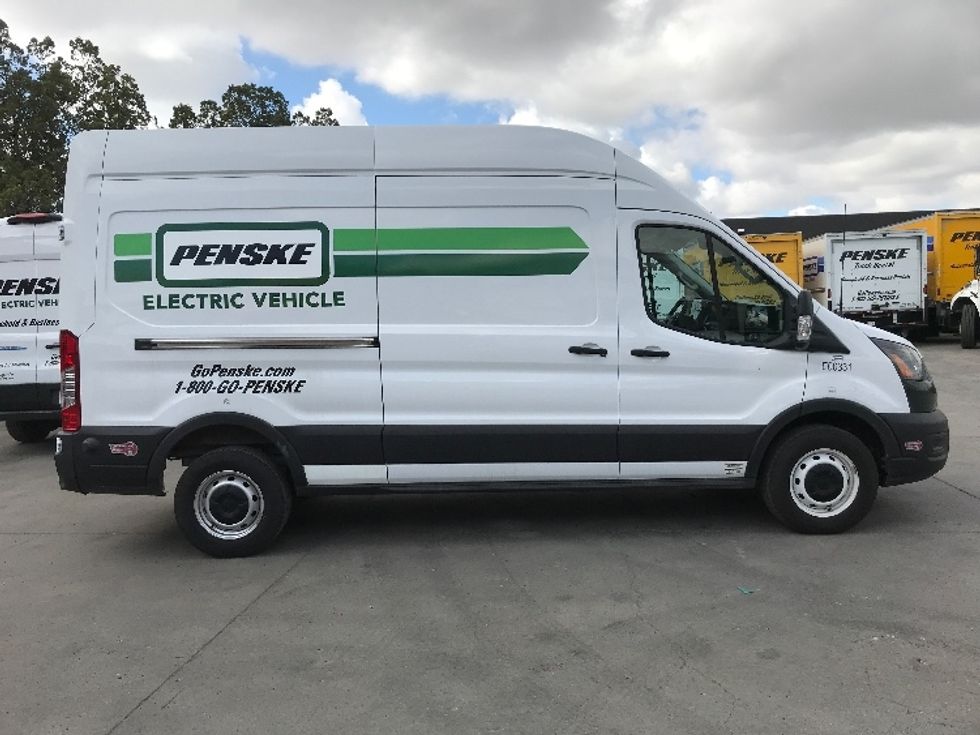Cargo Van (Panel Van)-Alternative Fuel Trucks & Tractors-Ford-2022-TRAN350E-Torrance-CA-17,764\n\t\tmiles-$ 40,000 - Image 14