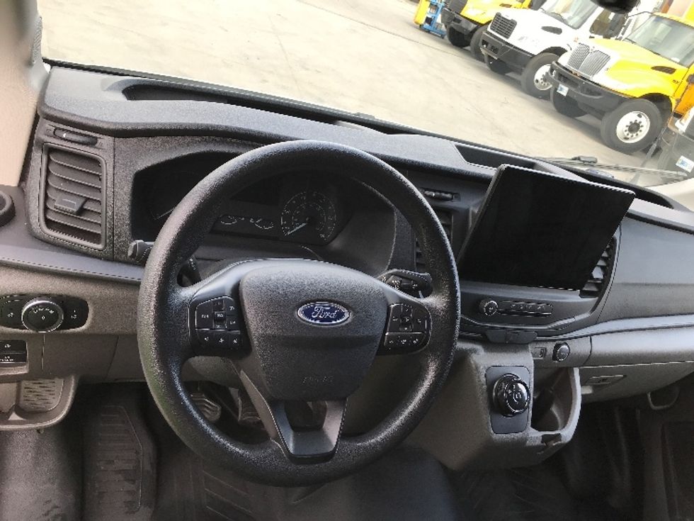 Cargo Van (Panel Van)-Alternative Fuel Trucks & Tractors-Ford-2022-TRAN350E-Torrance-CA-17,764\n\t\tmiles-$ 40,000 - Image 17