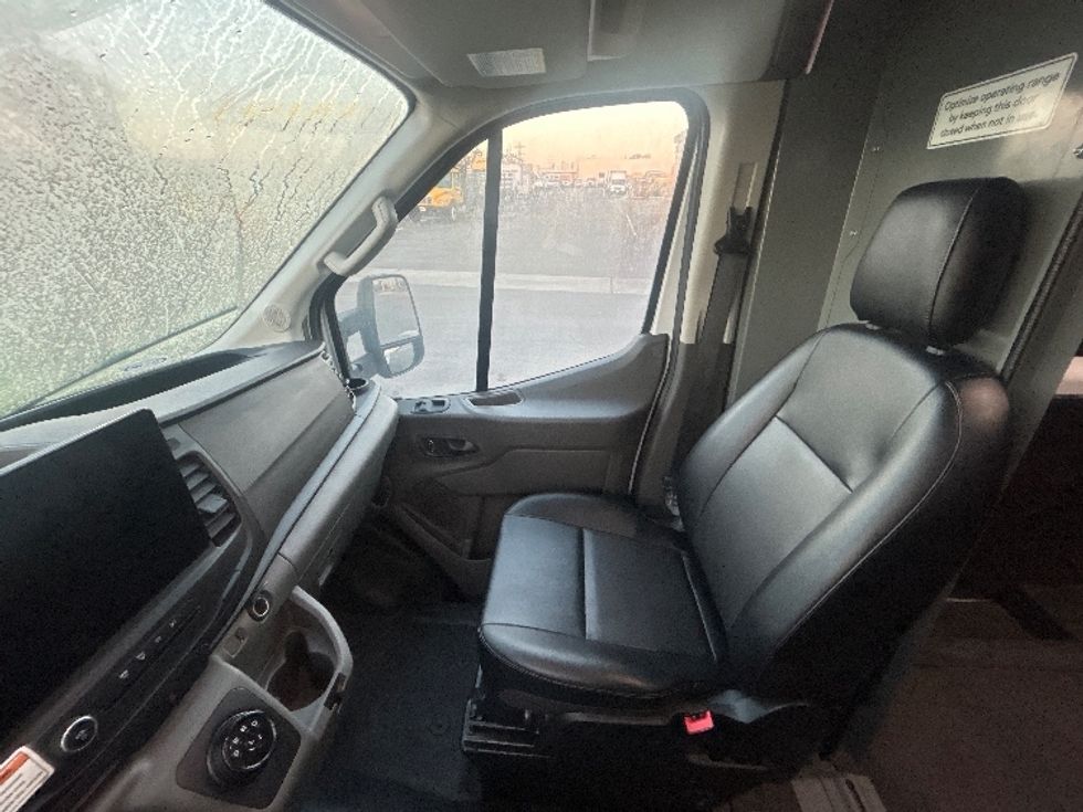 Cargo Van (Panel Van)-Alternative Fuel Trucks & Tractors-Ford-2022-TRAN350E-Torrance-CA-18,143\n\t\tmiles-$ 27,000 - Image 19