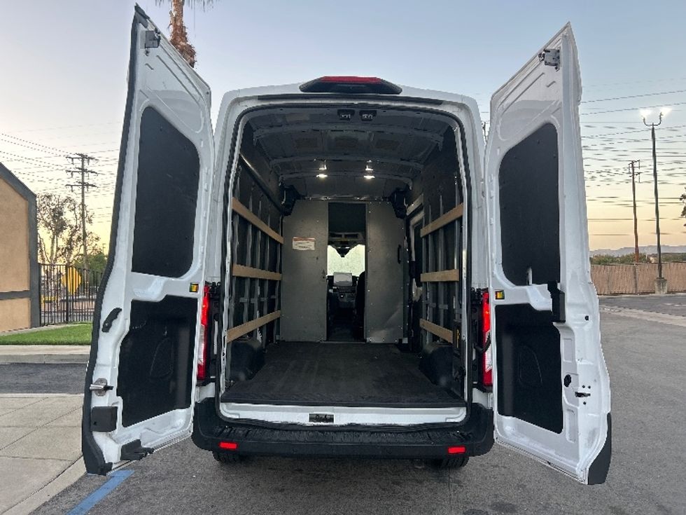 Cargo Van (Panel Van)-Alternative Fuel Trucks & Tractors-Ford-2022-TRAN350E-Torrance-CA-18,143\n\t\tmiles-$ 27,000 - Image 8