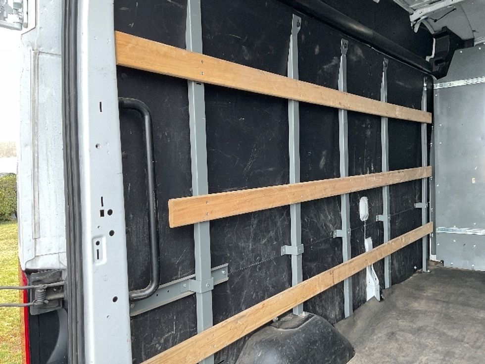 Cargo Van (Panel Van)-Alternative Fuel Trucks & Tractors-Ford-2022-TRAN350E-Torrance-CA-19,035\n\t\tmiles-$ 40,000 - Image 10