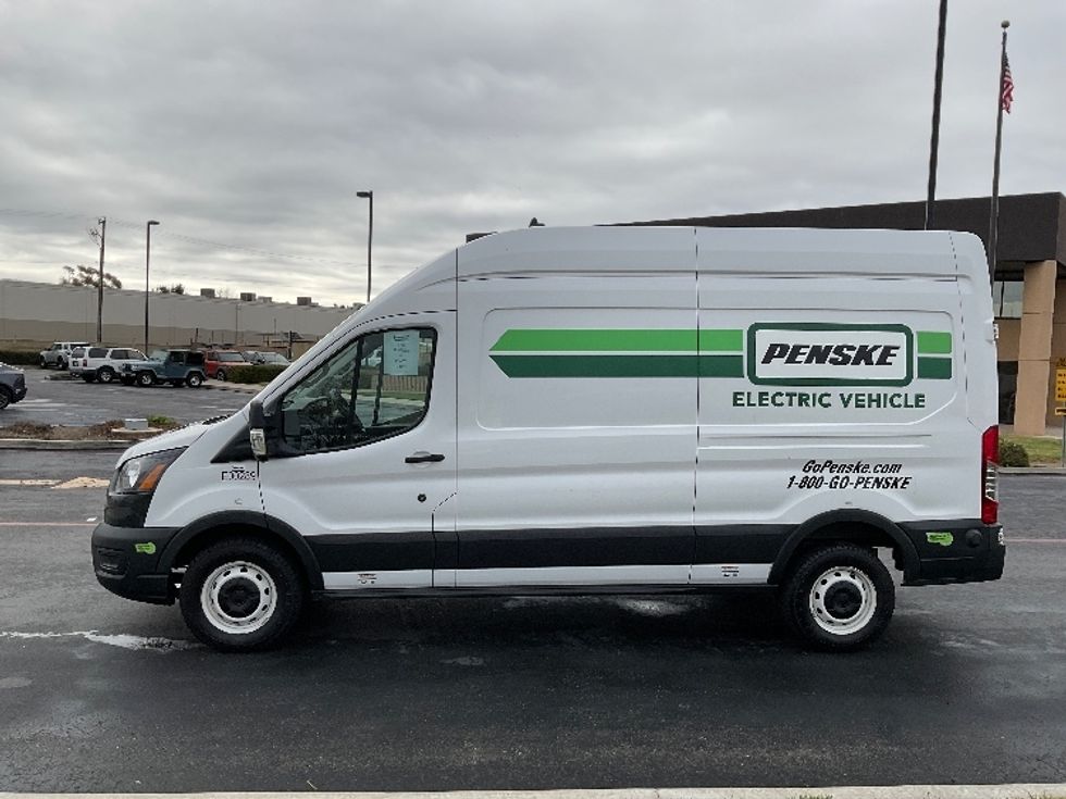 Cargo Van (Panel Van)-Alternative Fuel Trucks & Tractors-Ford-2022-TRAN350E-Torrance-CA-19,035\n\t\tmiles-$ 40,000 - Image 4