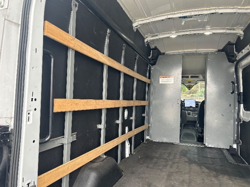 Cargo Van (Panel Van)-Alternative Fuel Trucks & Tractors-Ford-2022-TRAN350E-Torrance-CA-19,950\n\t\tmiles-$ 27,000 - Image 10