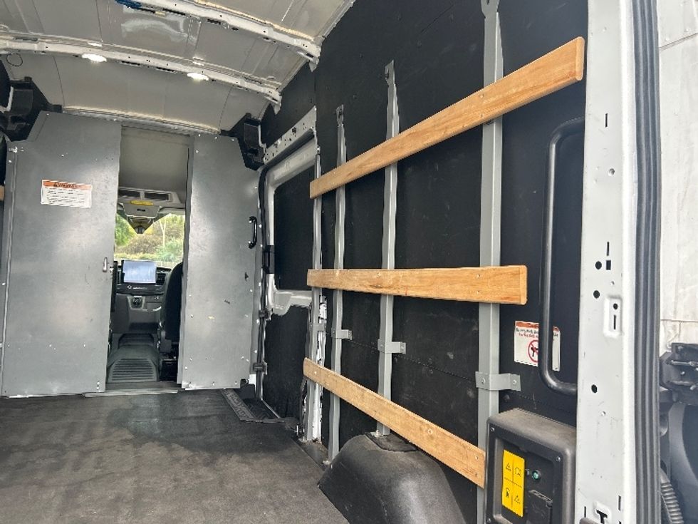 Cargo Van (Panel Van)-Alternative Fuel Trucks & Tractors-Ford-2022-TRAN350E-Torrance-CA-19,950\n\t\tmiles-$ 27,000 - Image 11